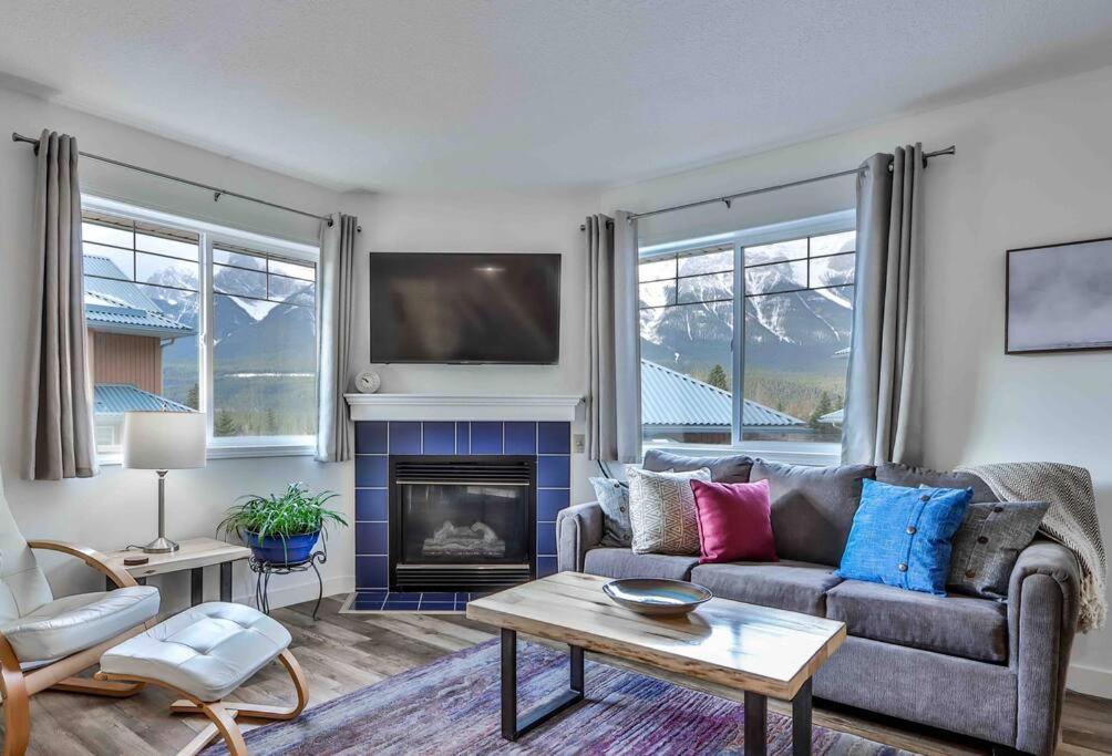 Апартаменти Big Mountain Views - Bright 2-Story Corner Unit Кенмор Екстер'єр фото