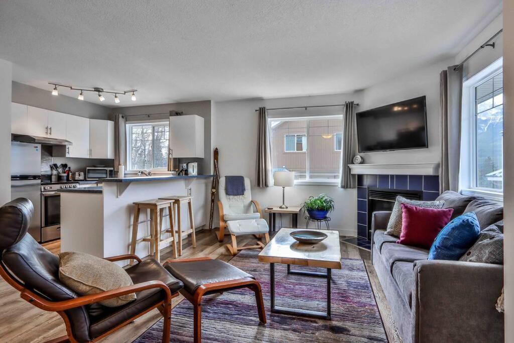 Апартаменти Big Mountain Views - Bright 2-Story Corner Unit Кенмор Екстер'єр фото